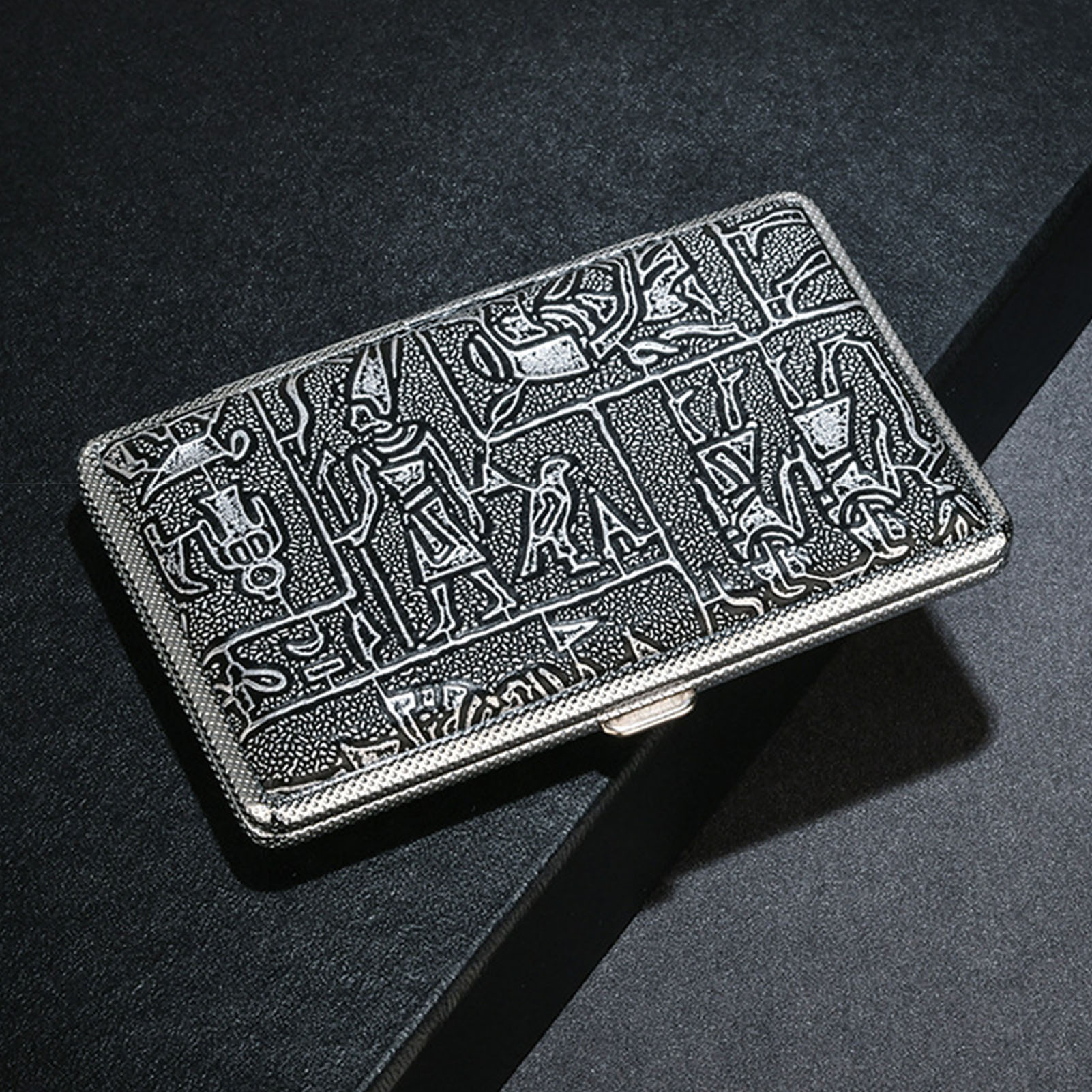 علبة سجائر معدنية من جلد البول - مراجعة Men Accessories Gadgets وسعره